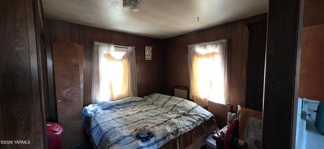 1412 E Nob Hill Blvd, Yakima, WA 98902