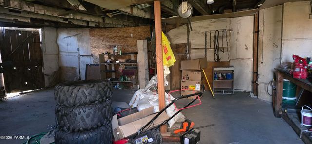 1412 E Nob Hill Blvd, Yakima, WA 98902