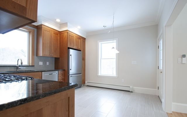 76 Main A, Upton, MA 01568