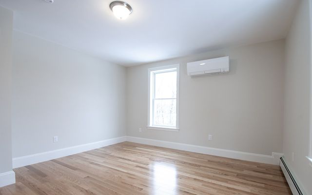 76 Main A, Upton, MA 01568