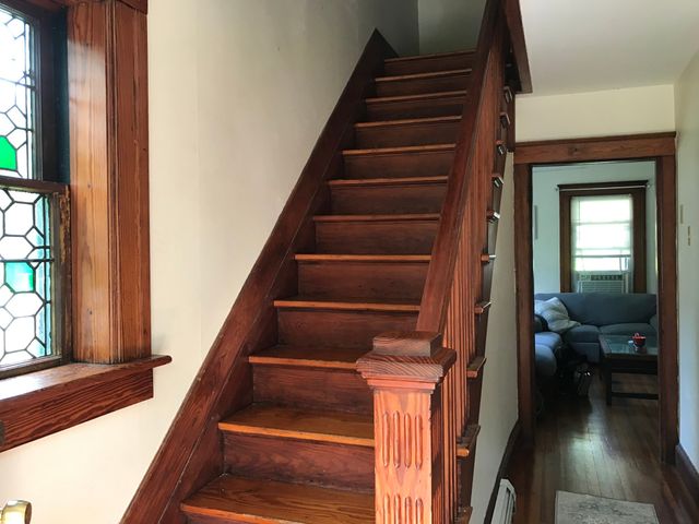 48 Railroad St, Amherst, MA 01002