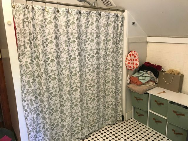 48 Railroad St, Amherst, MA 01002