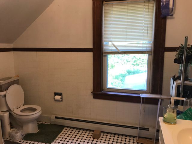 48 Railroad St, Amherst, MA 01002