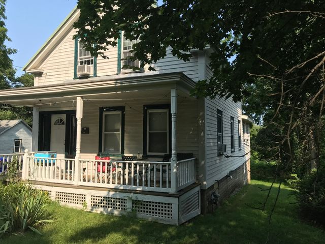 48 Railroad St, Amherst, MA 01002