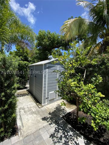 343 190th St, Sunny Isles Beach, FL 33160