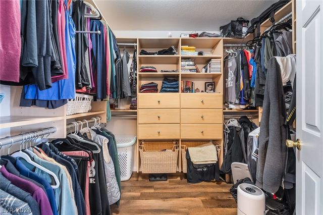 1072 Deep Well Court, Henderson, NV 89011