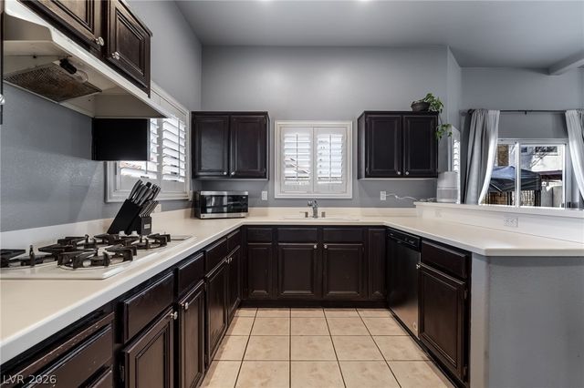 1072 Deep Well Court, Henderson, NV 89011