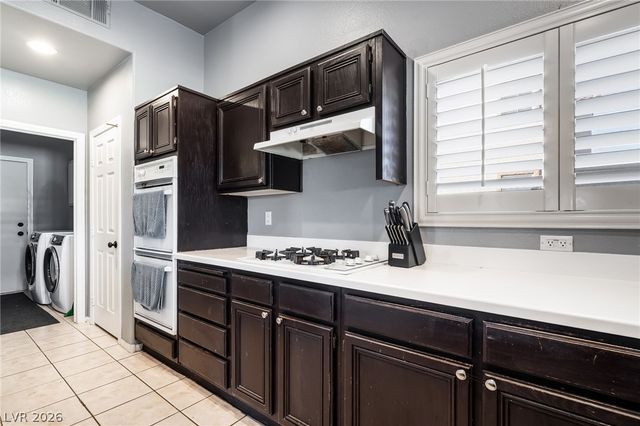 1072 Deep Well Court, Henderson, NV 89011