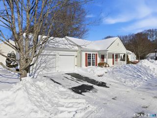 12 Beechwood Drive, Waterford, CT 06385
