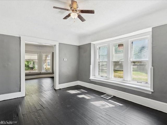 10622 Hathaway Avenue, Cleveland, OH 44108