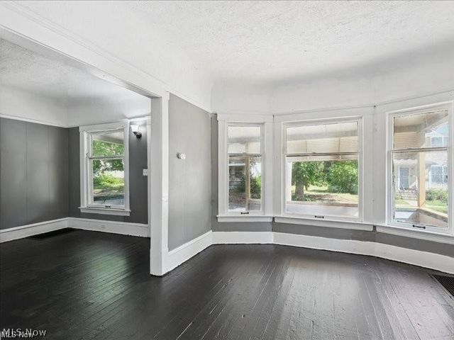 10622 Hathaway Avenue, Cleveland, OH 44108