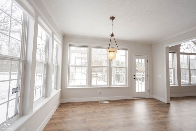 7611 Prairie View Drive, Indianapolis, IN 46256