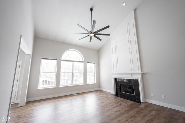 7611 Prairie View Drive, Indianapolis, IN 46256