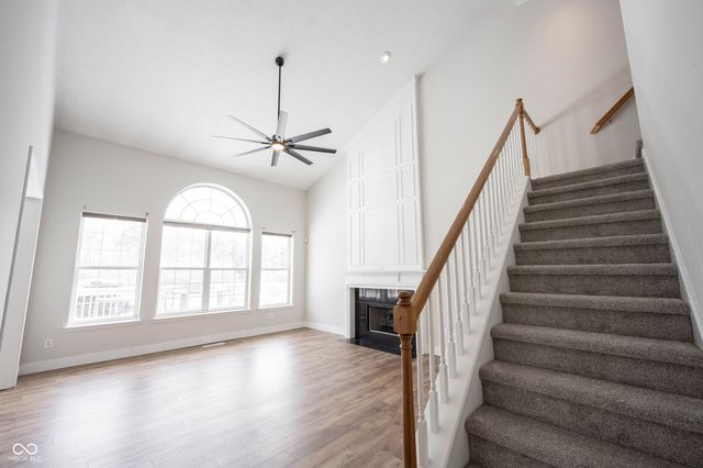 7611 Prairie View Drive, Indianapolis, IN 46256