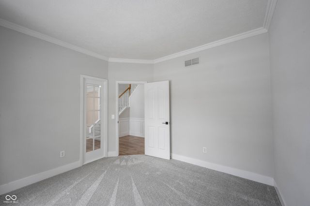 7611 Prairie View Drive, Indianapolis, IN 46256