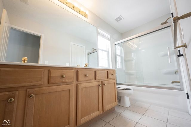 7611 Prairie View Drive, Indianapolis, IN 46256