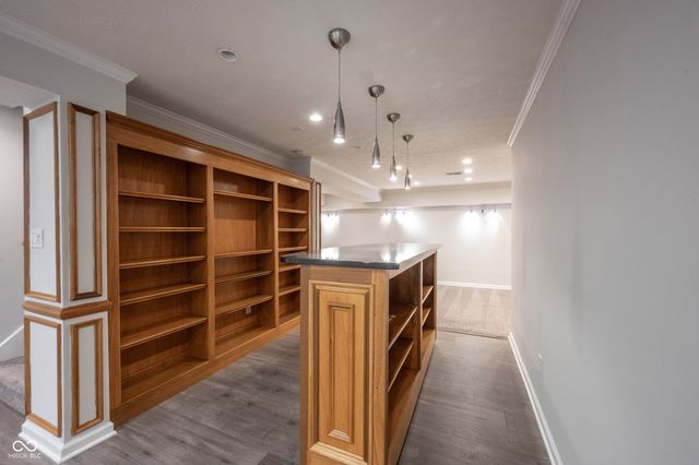 7611 Prairie View Drive, Indianapolis, IN 46256