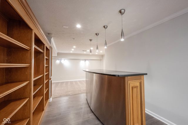 7611 Prairie View Drive, Indianapolis, IN 46256