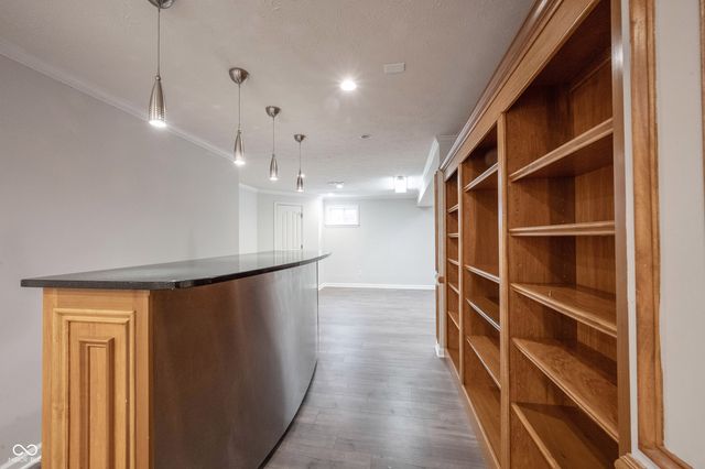 7611 Prairie View Drive, Indianapolis, IN 46256