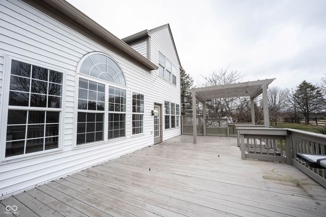 7611 Prairie View Drive, Indianapolis, IN 46256