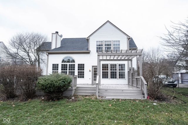 7611 Prairie View Drive, Indianapolis, IN 46256