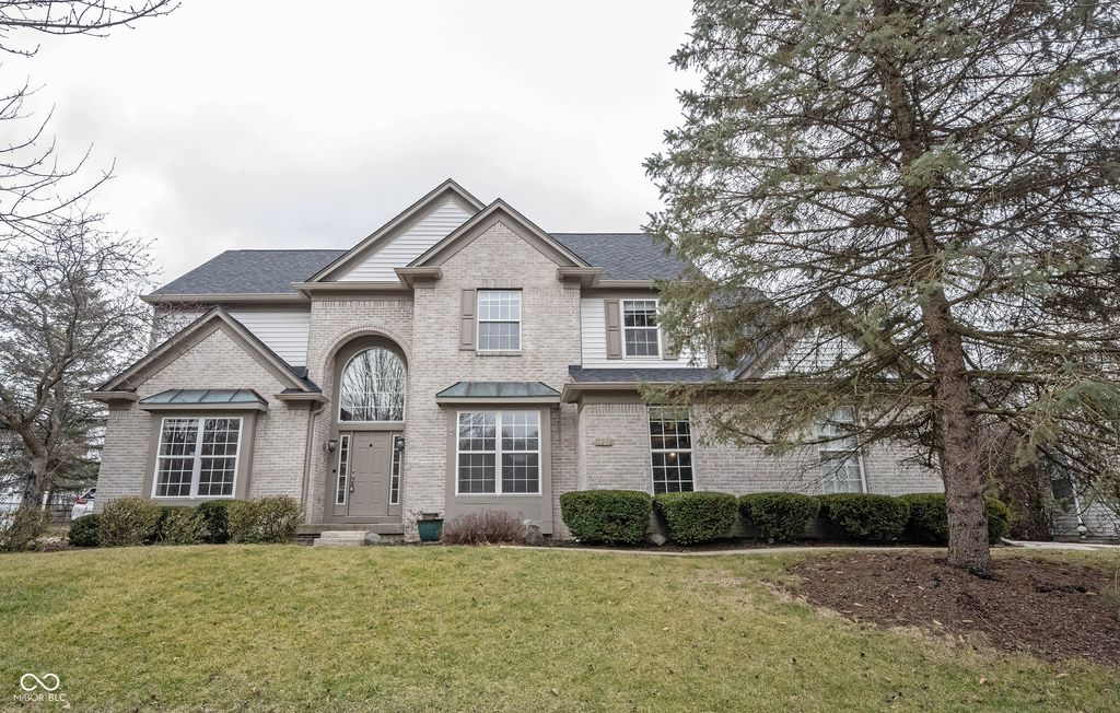 7611 Prairie View Drive, Indianapolis, IN 46256