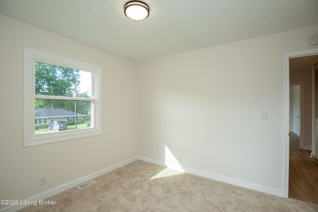 10607 Fairview Ave, Jeffersontown, KY 40299