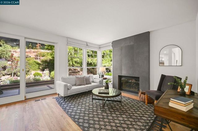 11334 Village View Ct, Dublin, CA 94568