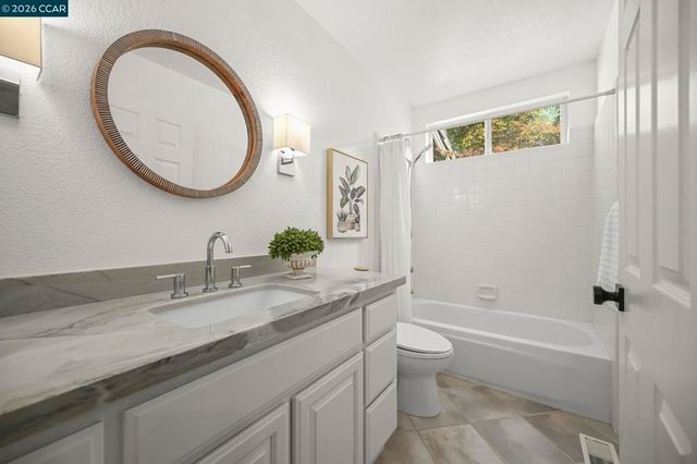 11334 Village View Ct, Dublin, CA 94568