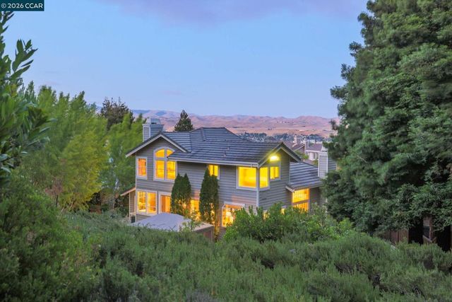 11334 Village View Ct, Dublin, CA 94568