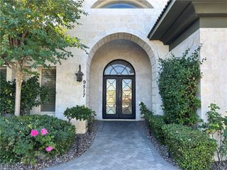 9517 Verlaine Court, Las Vegas, NV 89145