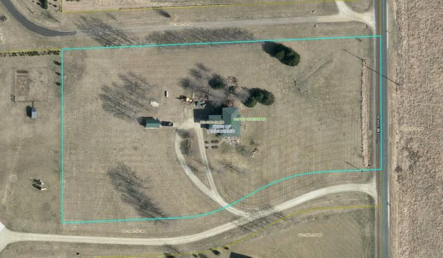 392 Old Cemetery Road, River Falls, WI 54022