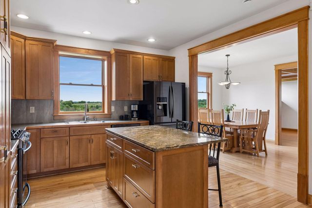 392 Old Cemetery Road, River Falls, WI 54022