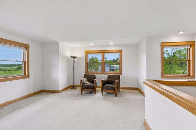 392 Old Cemetery Road, River Falls, WI 54022