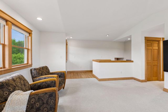 392 Old Cemetery Road, River Falls, WI 54022