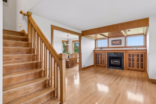 392 Old Cemetery Road, River Falls, WI 54022