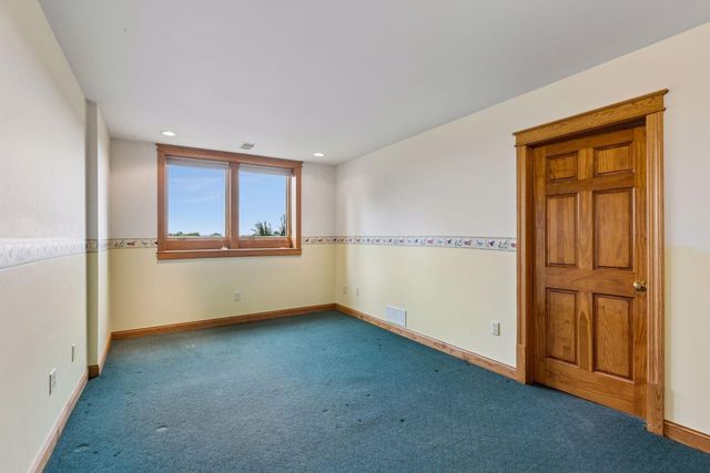 392 Old Cemetery Road, River Falls, WI 54022