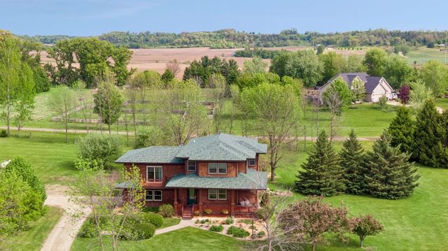 392 Old Cemetery Road, River Falls, WI 54022
