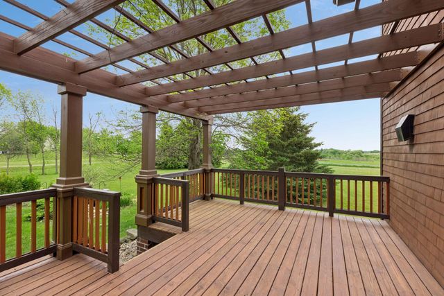 392 Old Cemetery Road, River Falls, WI 54022