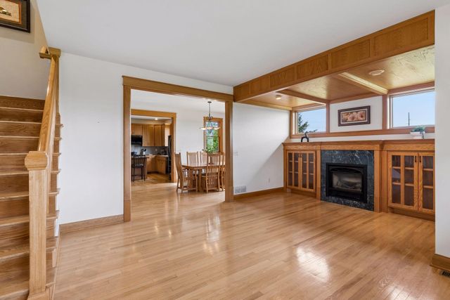 392 Old Cemetery Road, River Falls, WI 54022