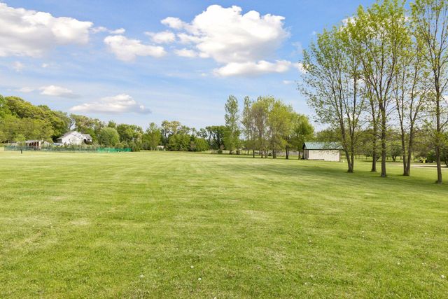 392 Old Cemetery Road, River Falls, WI 54022