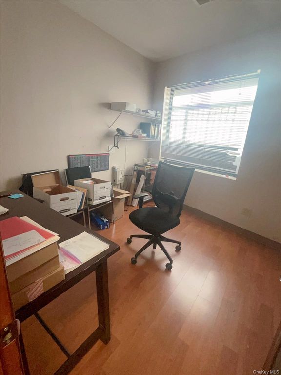 102-19 Roosevelt Avenue 2A, Corona, NY 11368 — photo 5