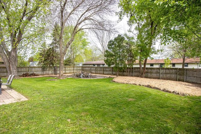 1548 E MOON BEAM TRAIL, Appleton, WI 54915