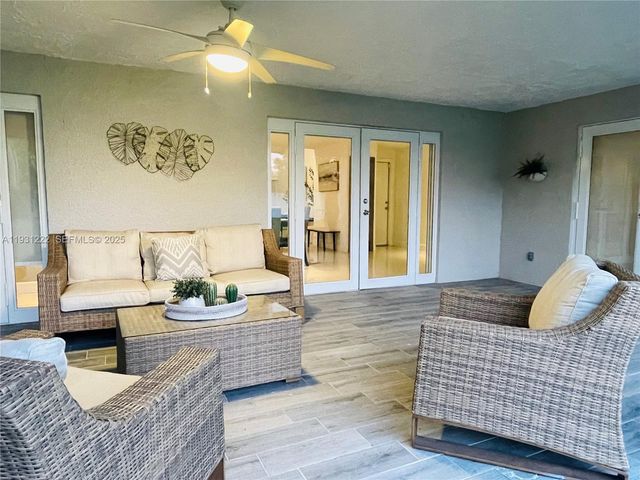 16323 SW 108th Ct, Miami, FL 33157