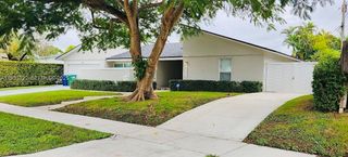 16323 SW 108th Ct, Miami, FL 33157