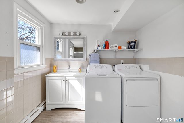 44 Woodlawn Terrace, Meriden, CT 06450