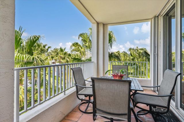 701 Crandon Blvd PH-1, Key Biscayne, FL 33149