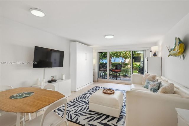 701 Crandon Blvd PH-1, Key Biscayne, FL 33149