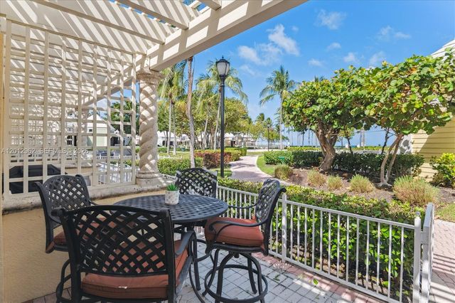 701 Crandon Blvd PH-1, Key Biscayne, FL 33149