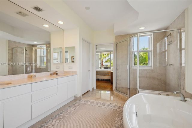 701 Crandon Blvd PH-1, Key Biscayne, FL 33149